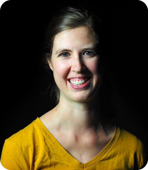 Auf dem Bild ist Andrea Findling, Projektmanagerin bei Theater Liberi.