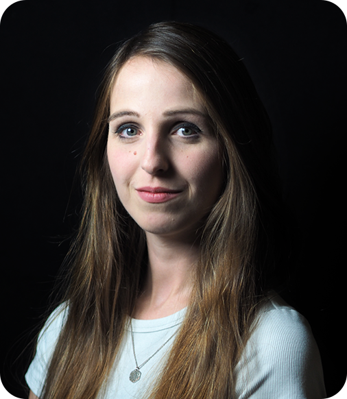 Auf dem Bild ist Friederike Flüß, Projektleitung bei Theater Liberi.