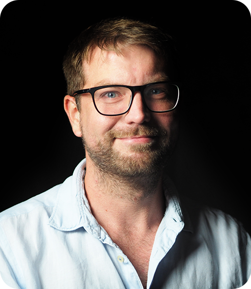 Auf dem Bild ist Jörgen Bruder, Projektmanagement bei Theater Liberi.