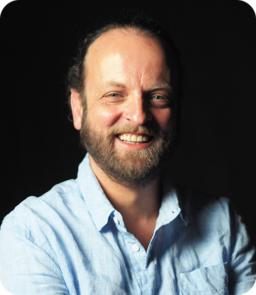 Auf dem Bild ist Lars Arend, Inhaber von Theater Liberi.